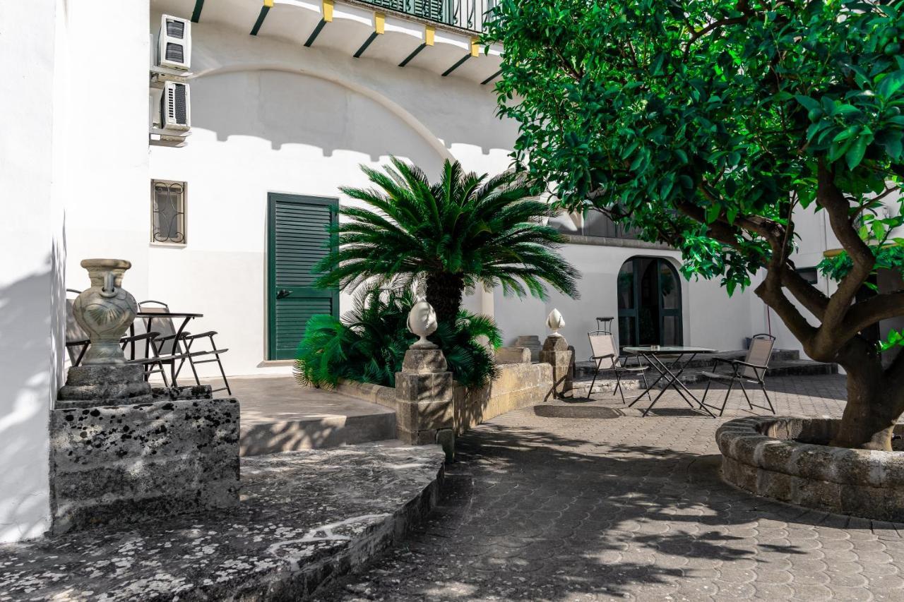 Casa Vacanza Gico' Villa Alezio Eksteriør bilde